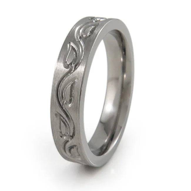 Vineleaves Titanium Ring