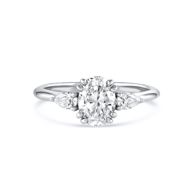 Eva Oval Three Stone Ring