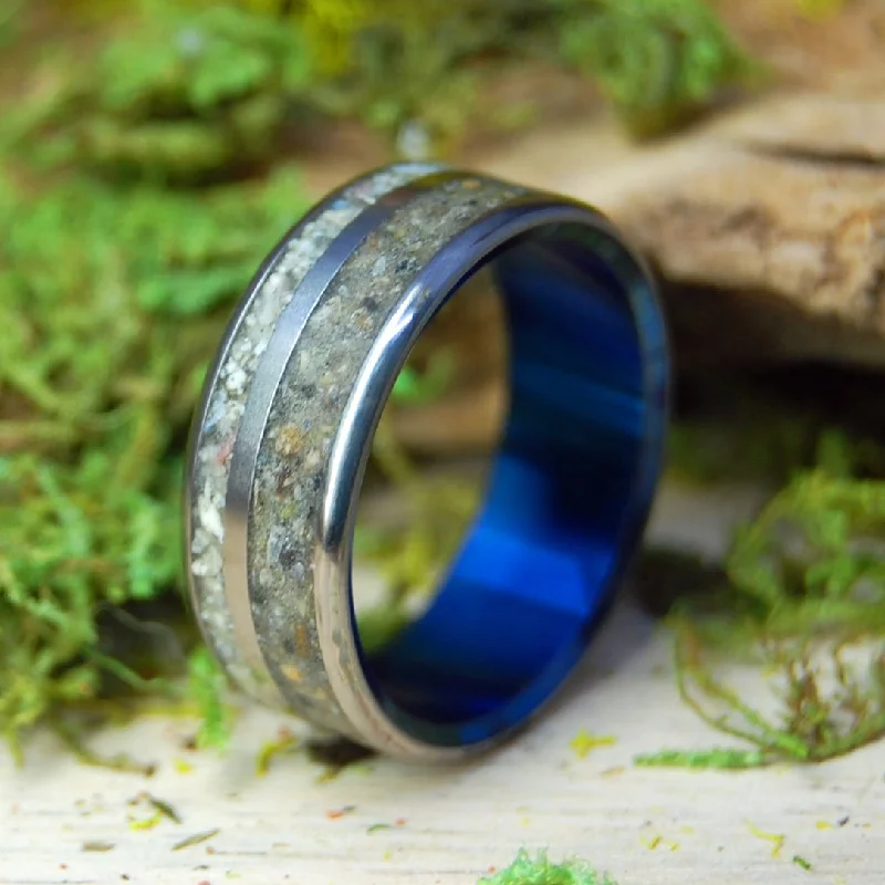 Okinawa German Earth | Men's Okinawa Beach Sand, German Earth & Titanium Wedding Ring