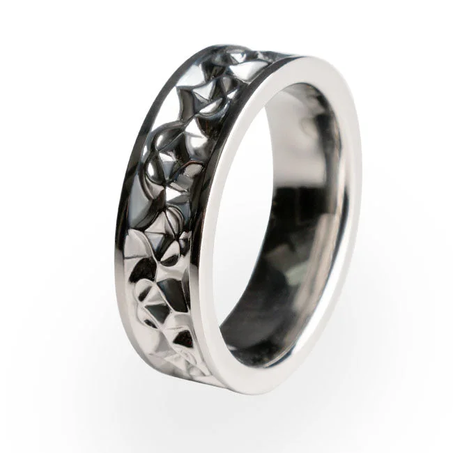 Amore | Womens Titanium Ring