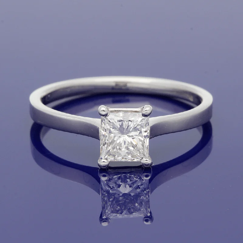 Platinum Certificated 0.90ct Princess Cut Diamond Solitaire Ring