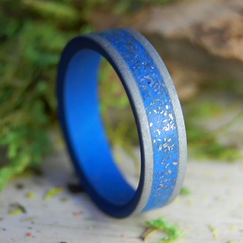 Status Pick Up | Men's Titanium Wedding Ring