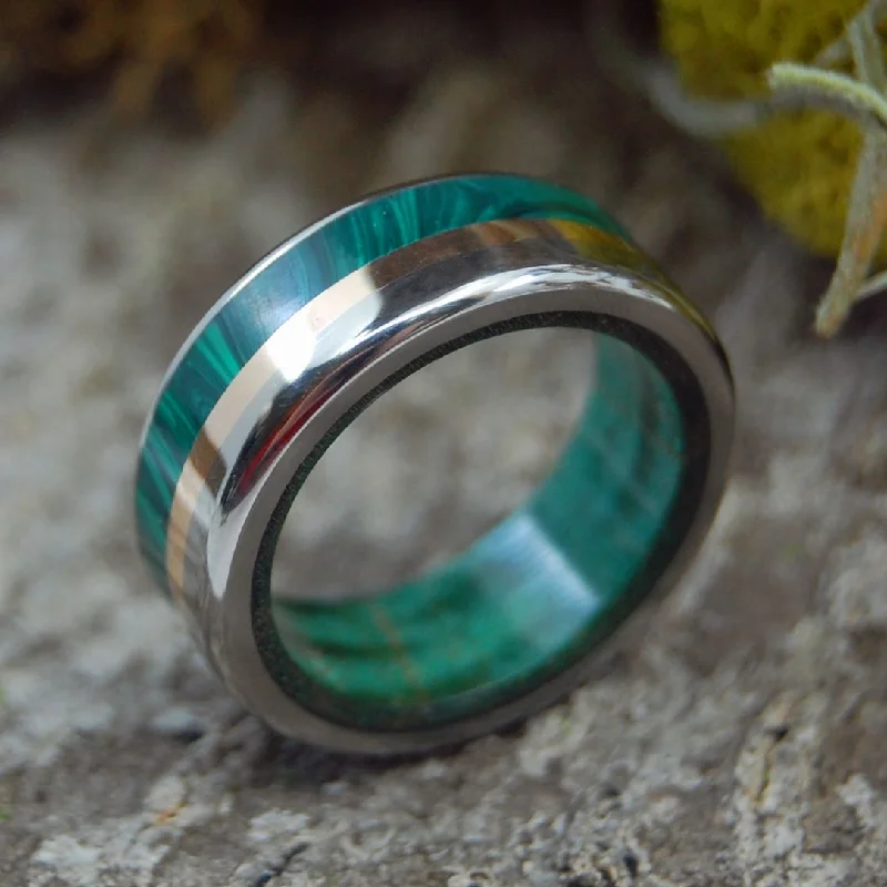 Love Bug | Men's Green Maple, Bronze, Malachite & Titanium Wedding Ring