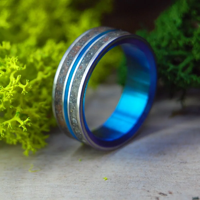 Snow Canyon Deer Turquoise | Men's Deer Bone, Lava, Beach Sand & Titanium Wedding Ring