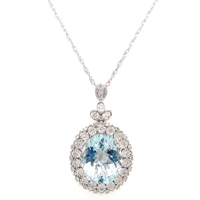 Aquamarine and Diamond Pendant in White Gold