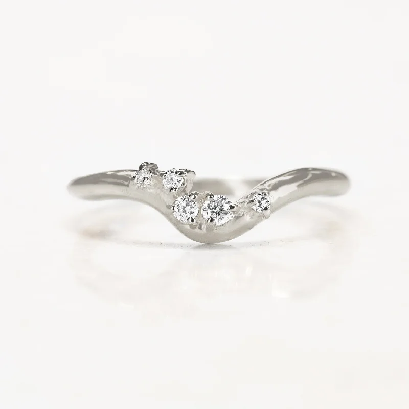 Poe Ring | white diamonds