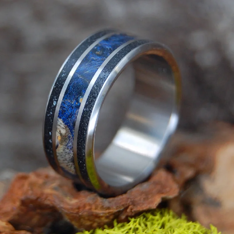 Elves Of Iceland | Men's Beach Sand & Titanium Wedding Ring