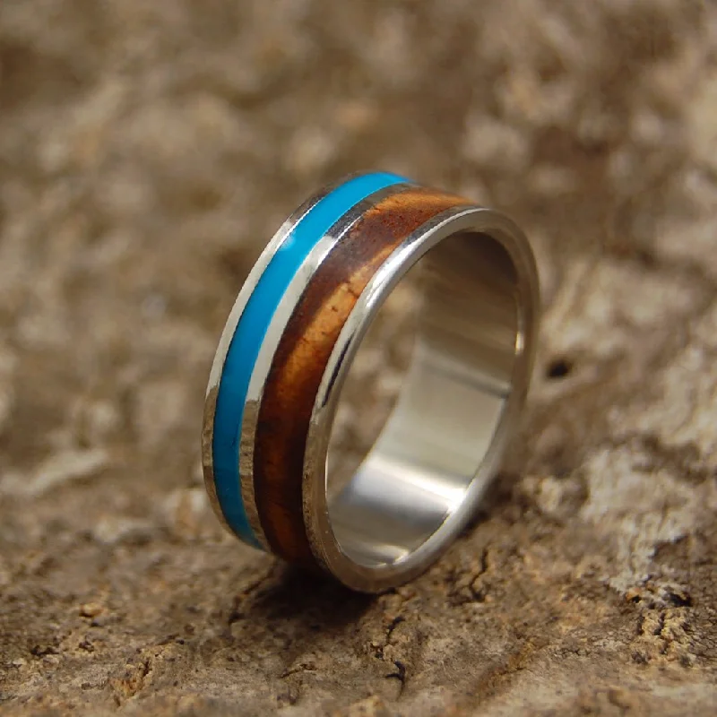 Wooded Cove | Men's Hawaiian Koa Wood, Turquoise Resin & Titanium Wedding Ring