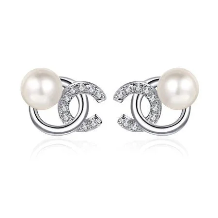 Maggie Lab Diamond & Pearl Earrings