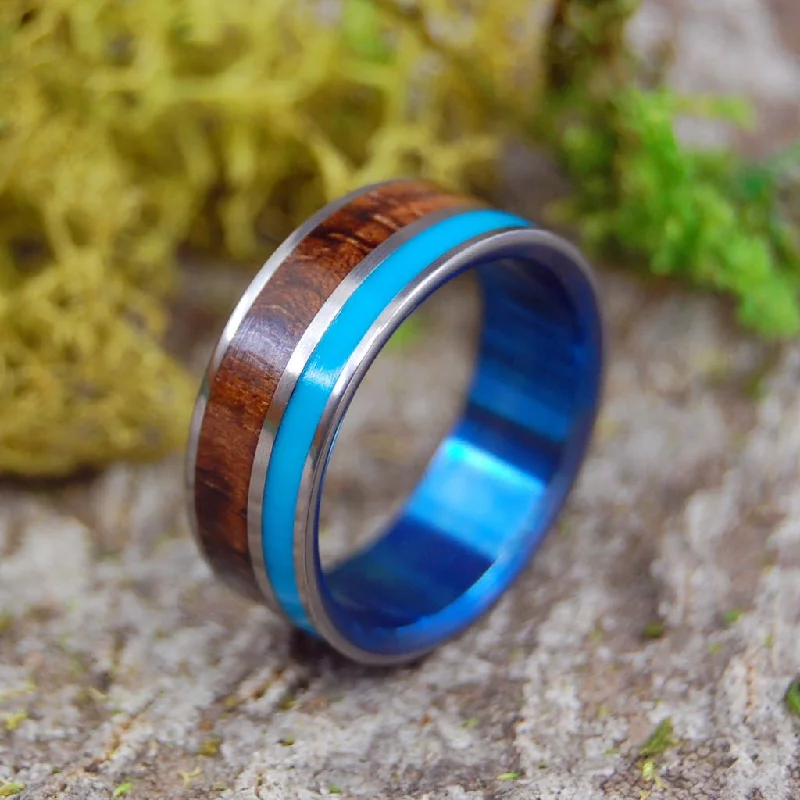 Wooded Cove Blue | Men's Turquoise Resin, Hawaiian Koa Wood & Titanium Wedding Ring