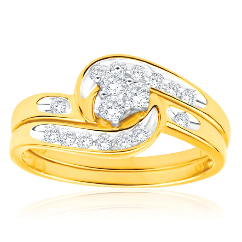 9ct Yellow Gold 2 Ring Bridal Set With 0.25 Carats Of Light Champagne Diamonds