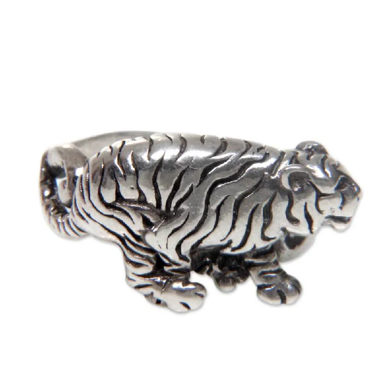 Handmade Men's Sterling Silver 'White Tiger' Ring (Indonesia)