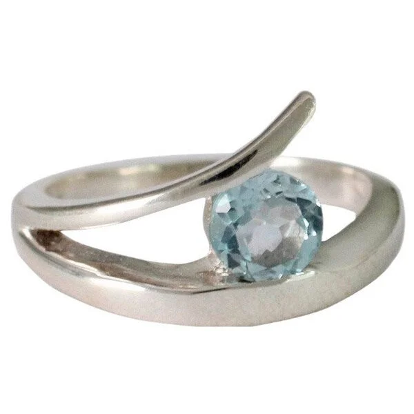 Handmade Sterling Silver 'Dazzling Love' Blue Topaz Solitaire Ring (India)