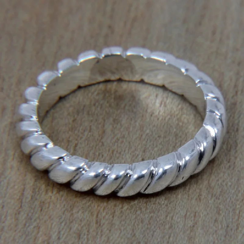 Handmade Sterling Silver 'Halo Rope' Ring (Indonesia)