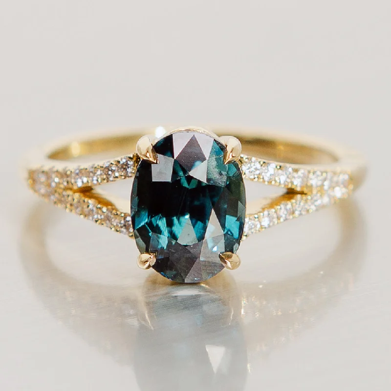 Juniper Pave Ring - Teal Sapphire in 18k Yellow Gold