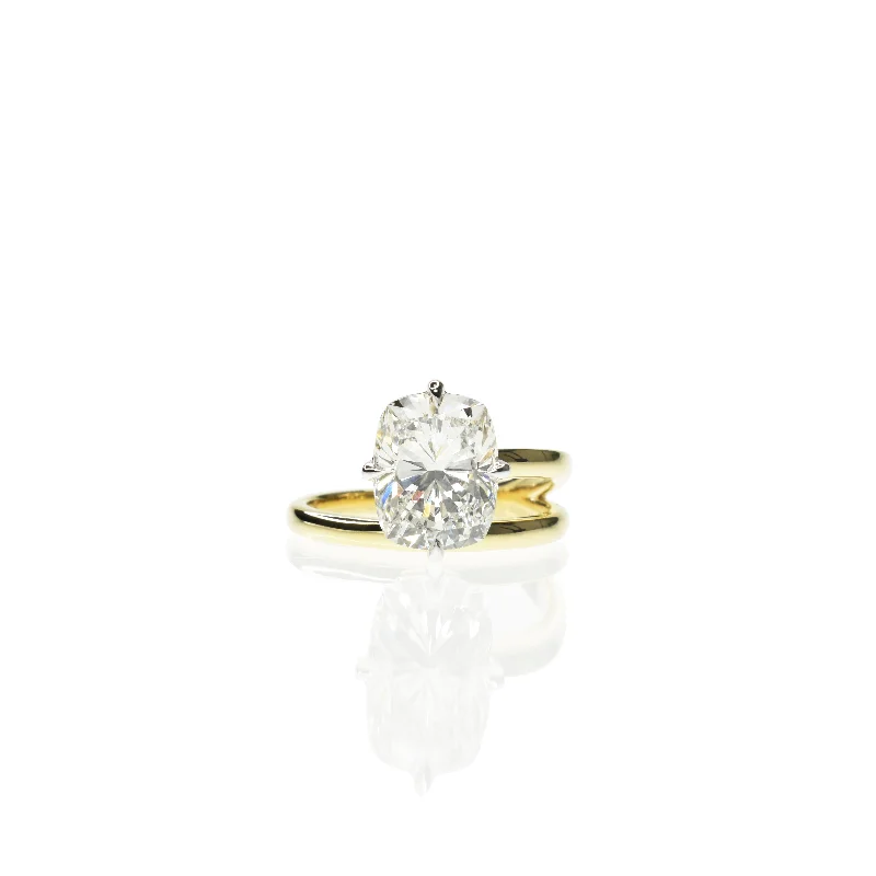 Cushion Cut Diamond Ring with a Gold Band