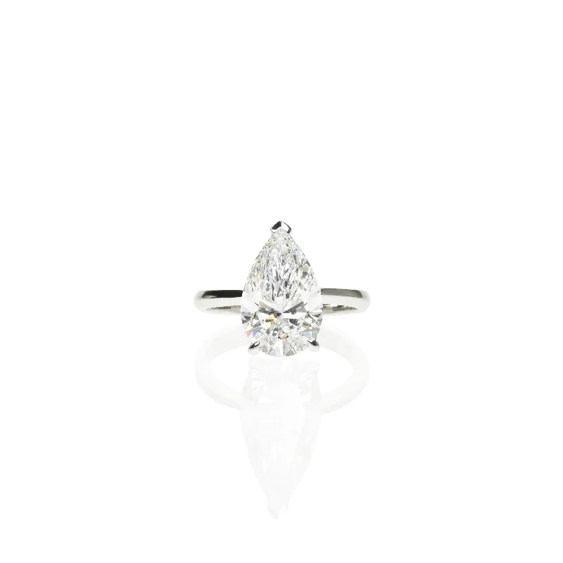 Stunning Pear Shaped Diamond Engagement Ring